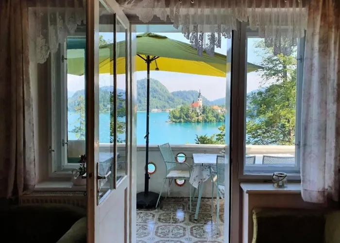 Lake View House Sovica